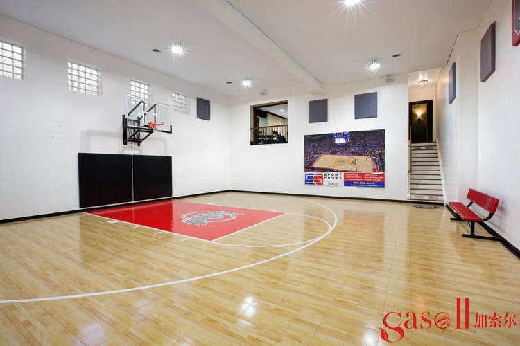 篮球场木地板材质有什么特点